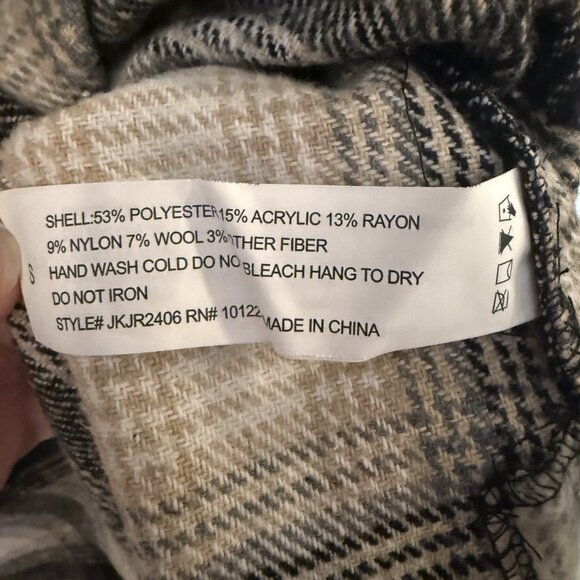 Ashley By 26 International Outerwear Plaid Flannel Jacket Shacket Size Small - Picture 4 of 6